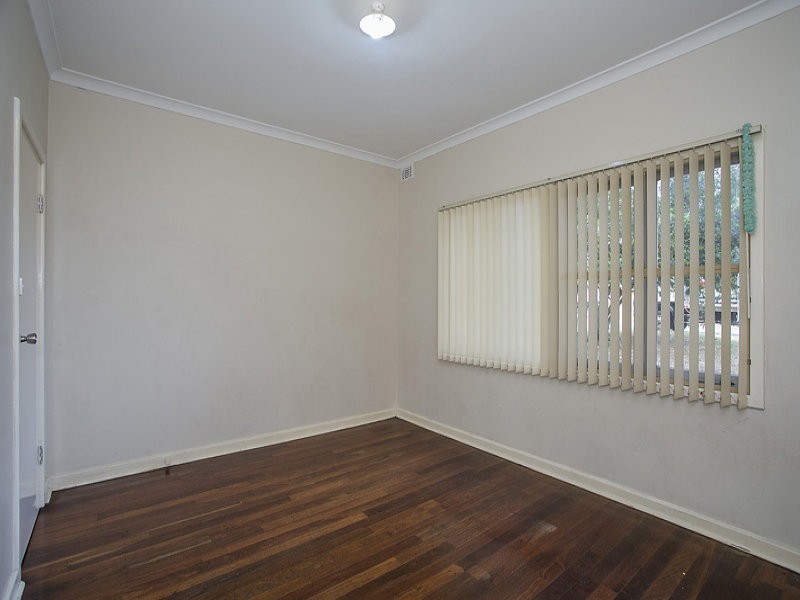 21 Meyrick Way, Langford WA 6147