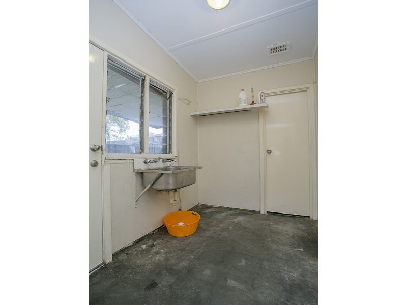 21 Meyrick Way, Langford WA 6147