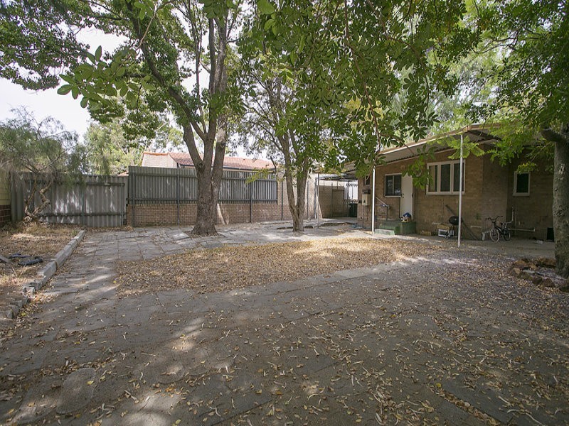 21 Meyrick Way, Langford WA 6147