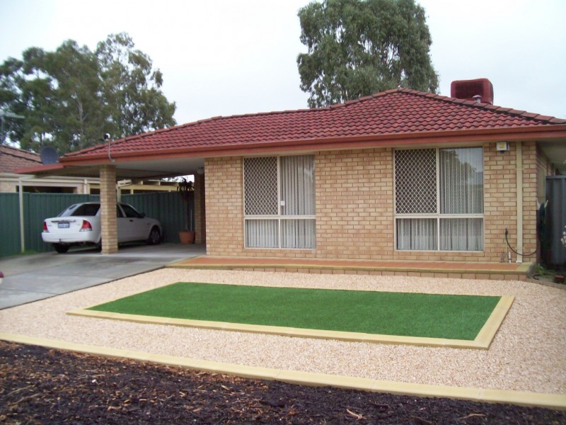 14 Carakine Grove, Thornlie WA 6108