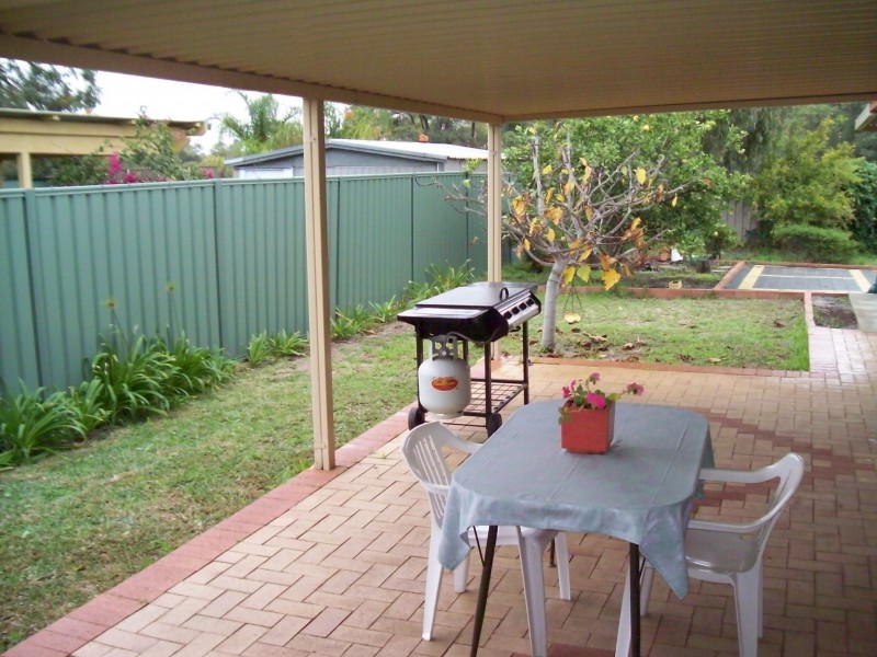 14 Carakine Grove, Thornlie WA 6108
