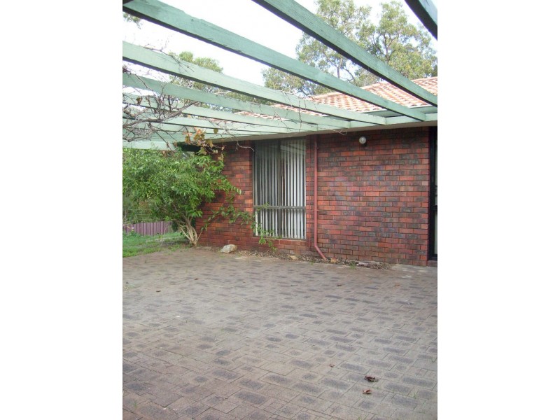 10 Bussel Place, Beechboro WA 6063