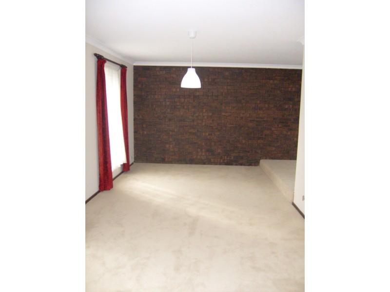 10 Bussel Place, Beechboro WA 6063