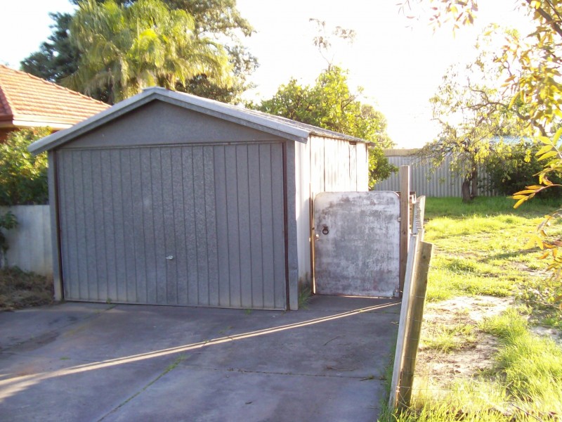 100 Arkana Road, Westminster WA 6061