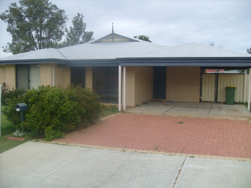 11 Djilba View, Leda WA 6170