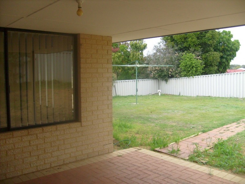 11 Djilba View, Leda WA 6170