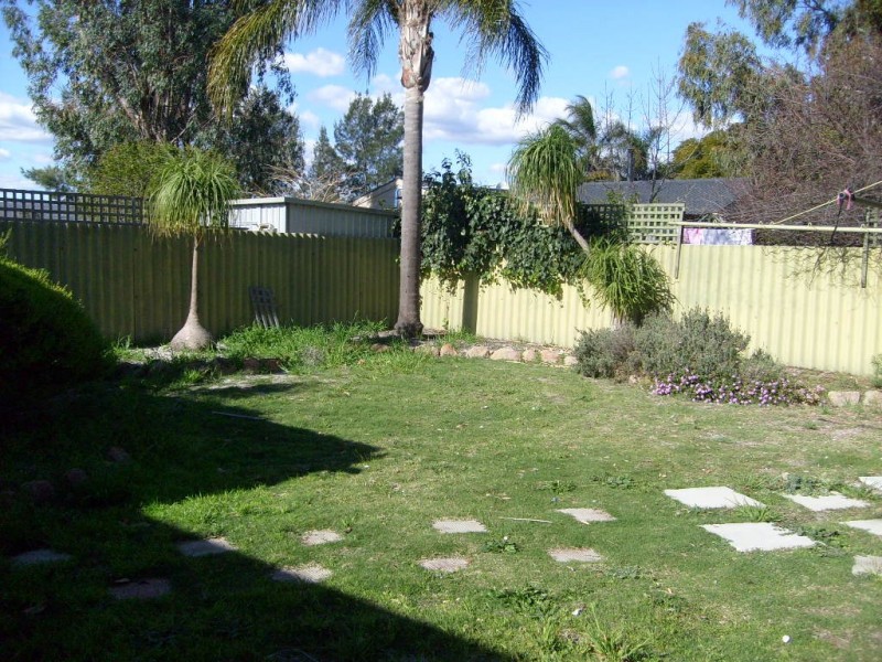 14B Young Street, Gosnells WA 6110