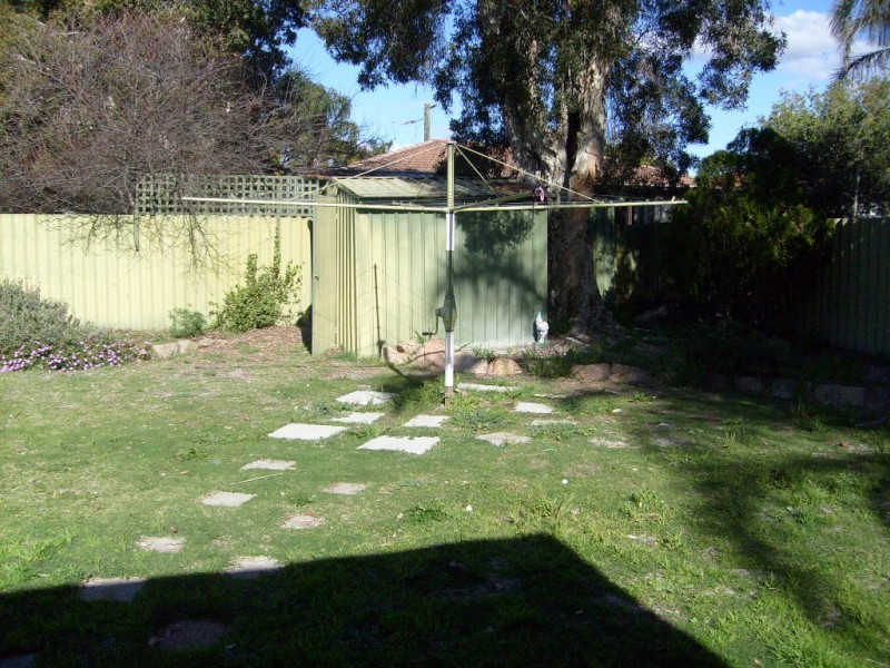 14B Young Street, Gosnells WA 6110