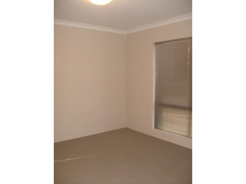 25 Olivedale Road, Madeley WA 6065