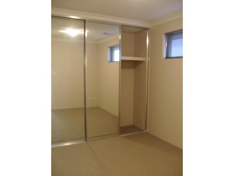 25 Olivedale Road, Madeley WA 6065