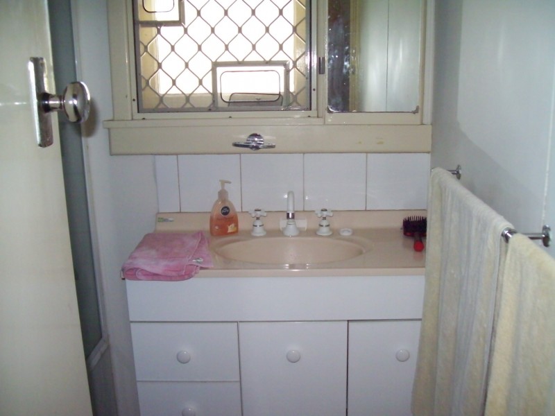 77A Altone Rd, Lockridge WA 6054