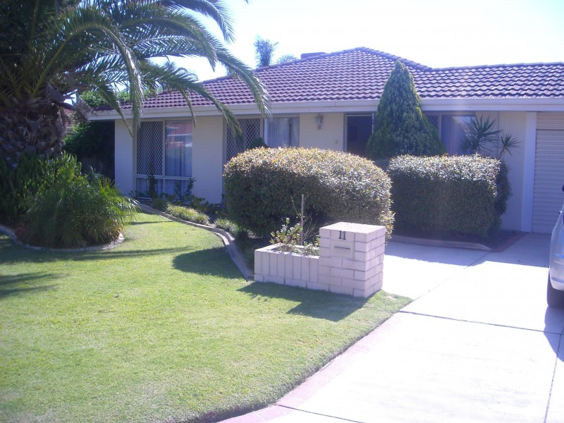 11 Salmon Gum Gr, Beechboro WA 6063