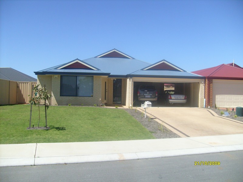 10 Kandimak Close, Byford WA 6122