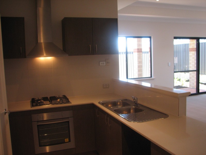 8/36 Dunlin Gardens, Beechboro WA 6063