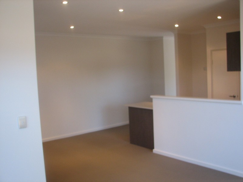 8/36 Dunlin Gardens, Beechboro WA 6063