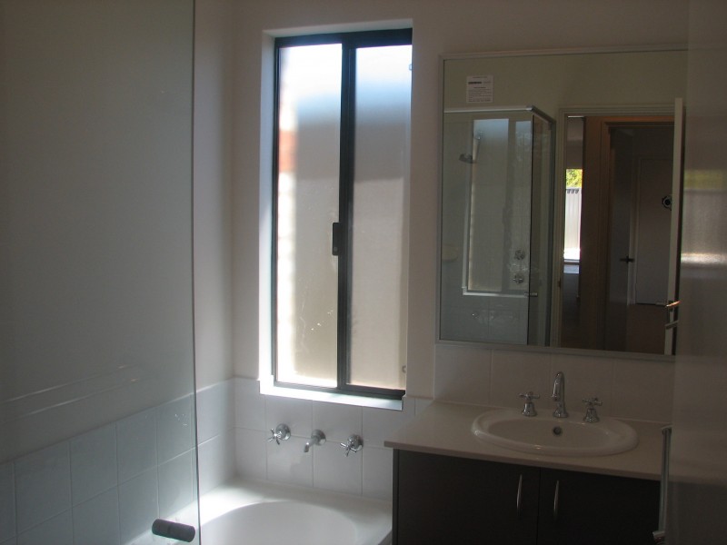 8/36 Dunlin Gardens, Beechboro WA 6063