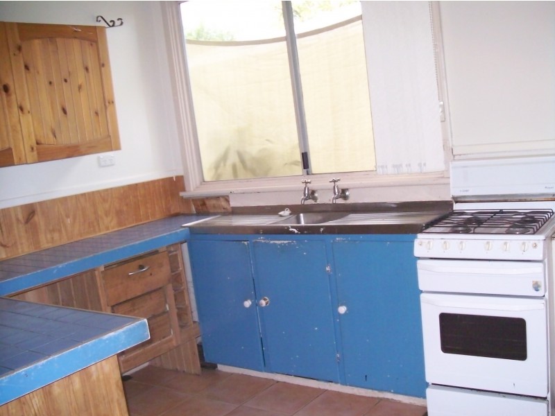 3 Kalara Way, Koongamia WA 6056
