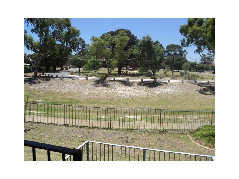 8/37 Cato Place, Lockridge WA 6054