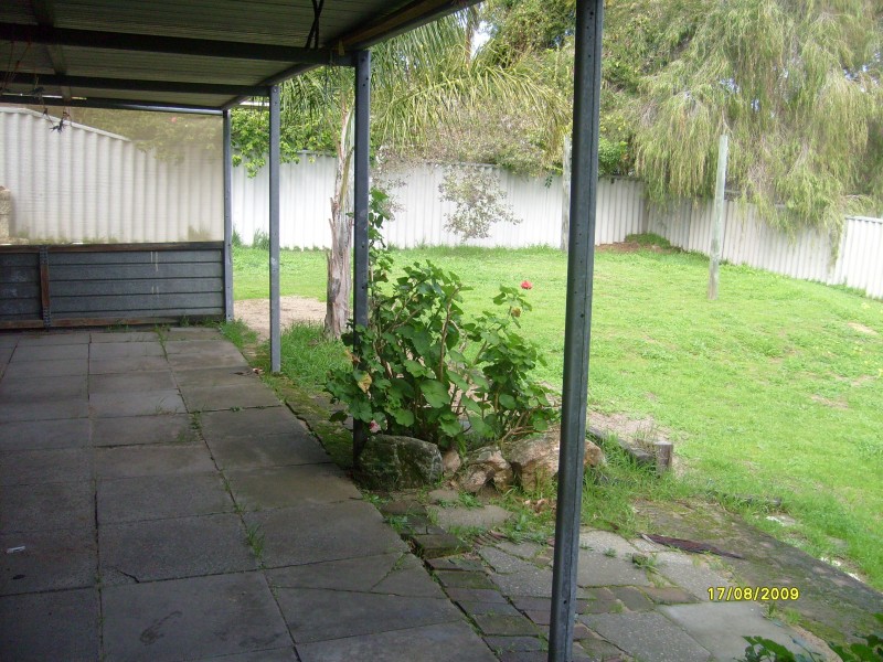 6 Eddy Close, Leda WA 6170