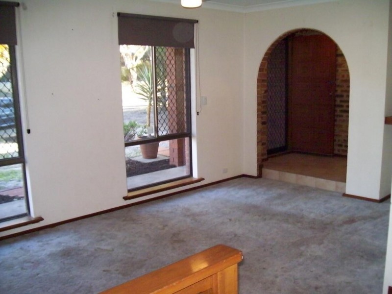 4 Millar St, Beechboro WA 6063