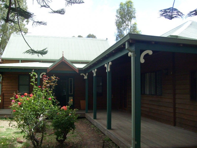 127 Hamersley Road, Caversham WA 6055