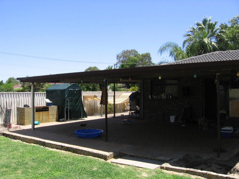 18 Constantine Court, Thornlie WA 6108