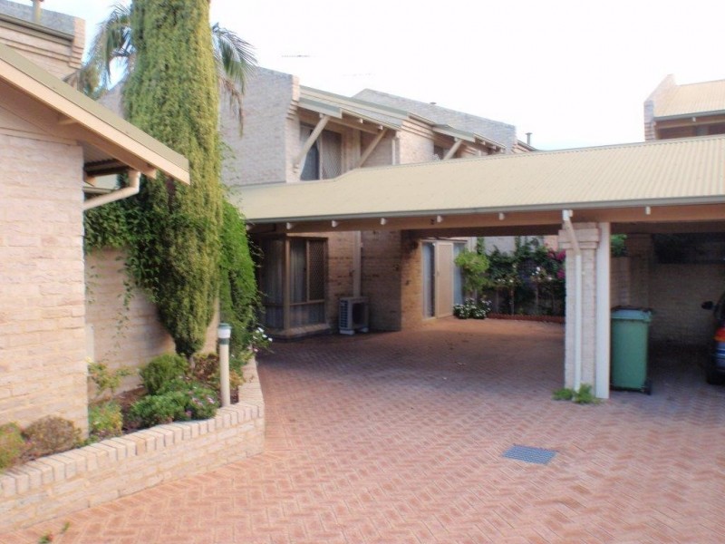 2/4 Swanview Tce, Maylands WA 6051