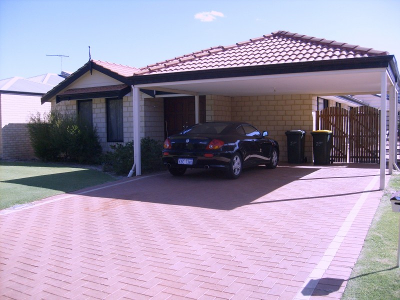 8 Plume Gardens, Beechboro WA 6063