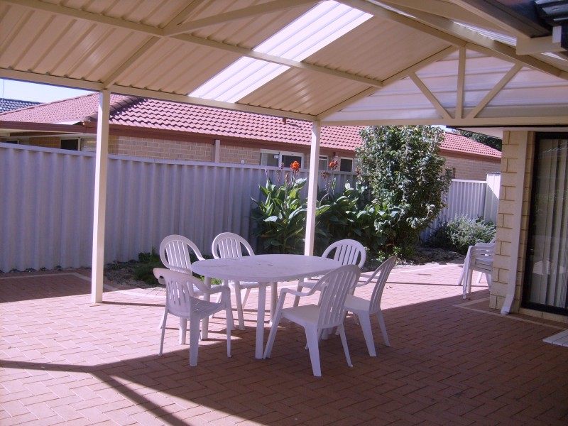 8 Plume Gardens, Beechboro WA 6063