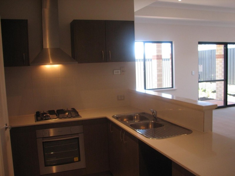 8/36 Dunlin Gardens, Beechboro WA 6063