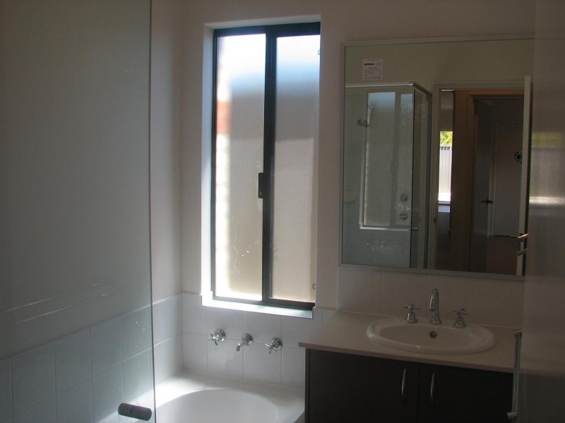 8/36 Dunlin Gardens, Beechboro WA 6063