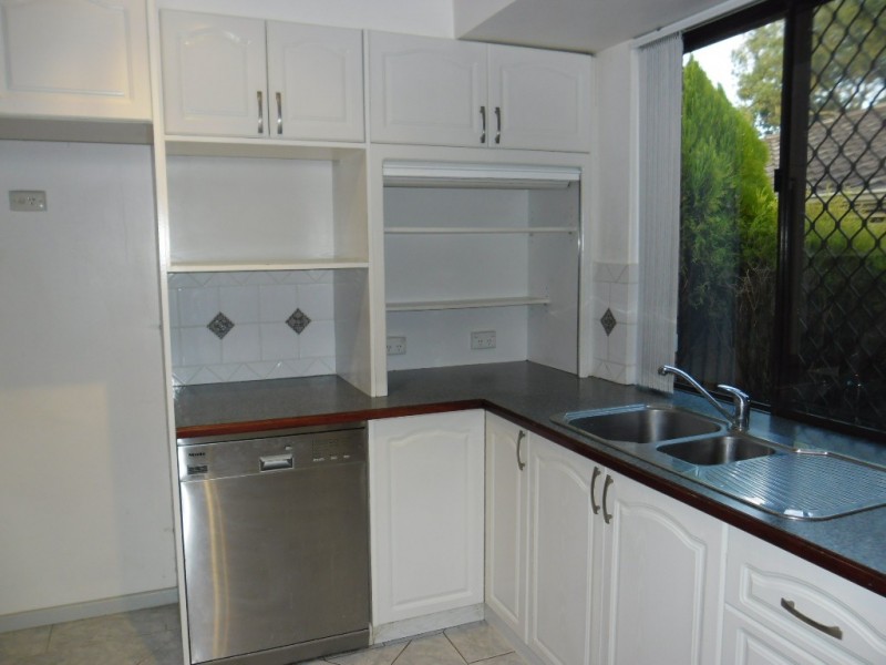 10 Meechin Way, Beechboro WA 6063