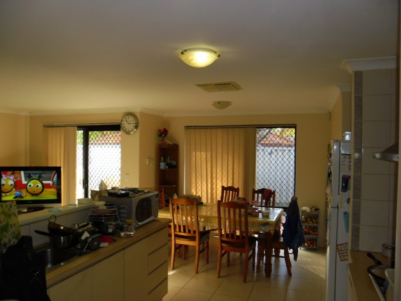 25 Scanlon Way, Lockridge WA 6054