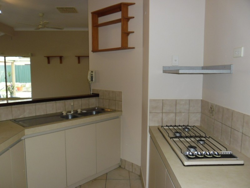 19 Pinewood Place, Beechboro WA 6063