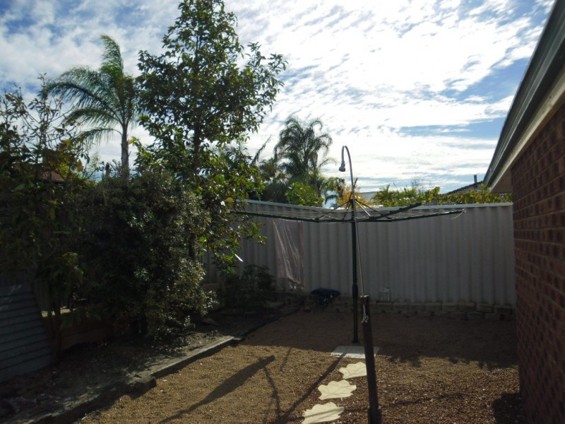 19 Pinewood Place, Beechboro WA 6063