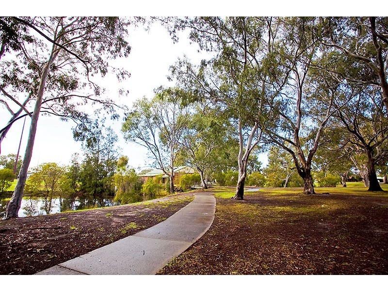 19 Jennings Way, Lockridge WA 6054