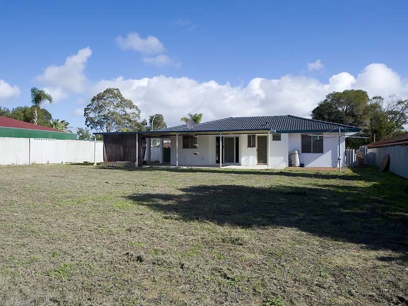 9 Bailey Place, Beechboro WA 6063