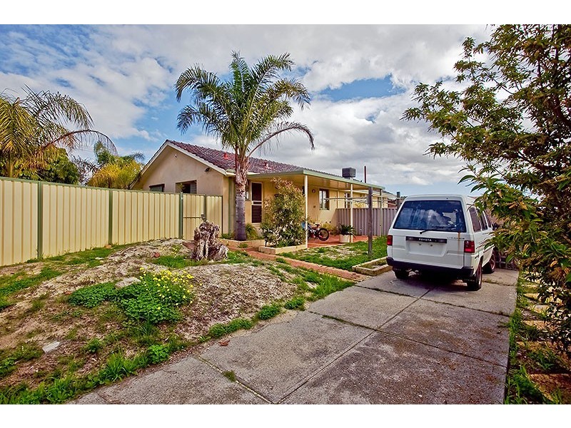 6A Woolgar Way, Lockridge WA 6054