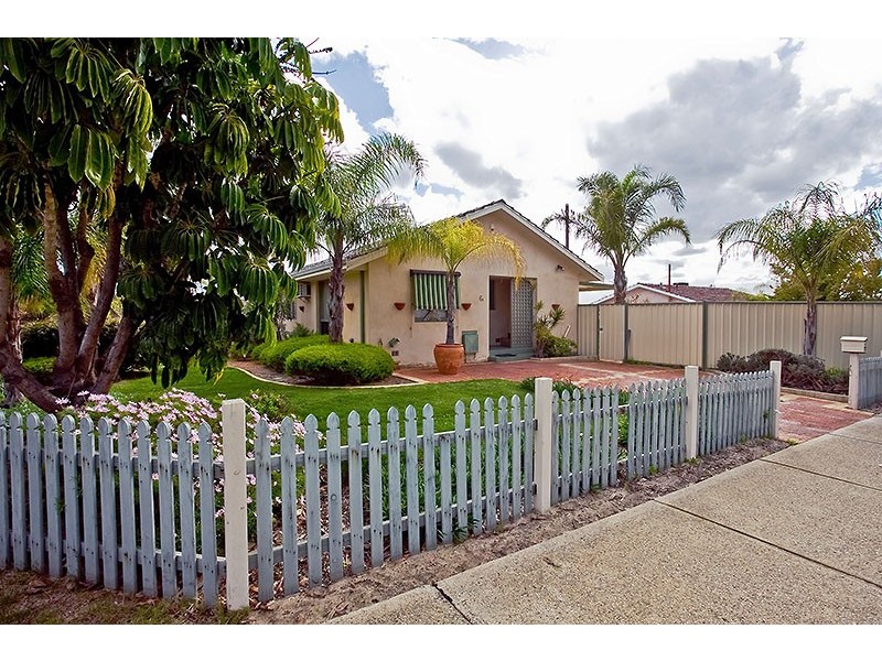 6A Woolgar Way, Lockridge WA 6054