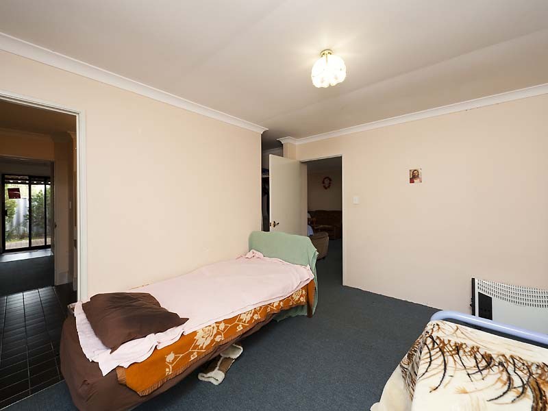 15 Werloo Court, Leda WA 6170