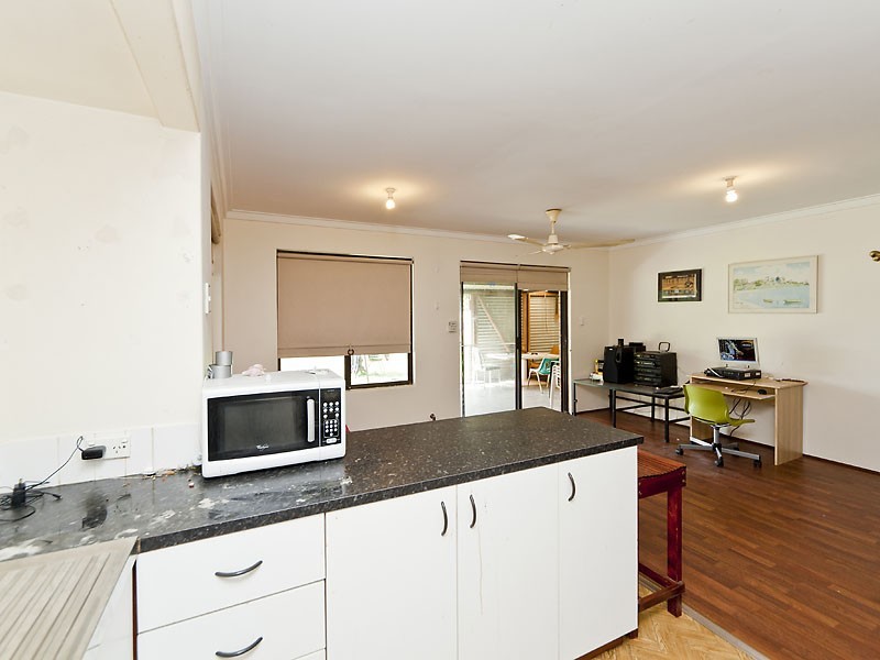 32 Salween Place, Beechboro WA 6063