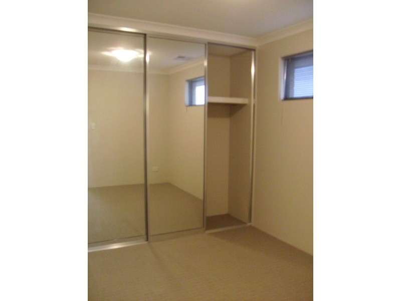 25 Olivedale Road, Madeley WA 6065