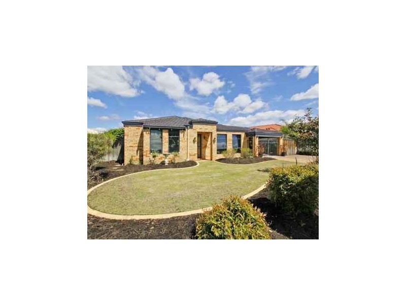 19 Vaucluse Cr, Ellenbrook WA 6069