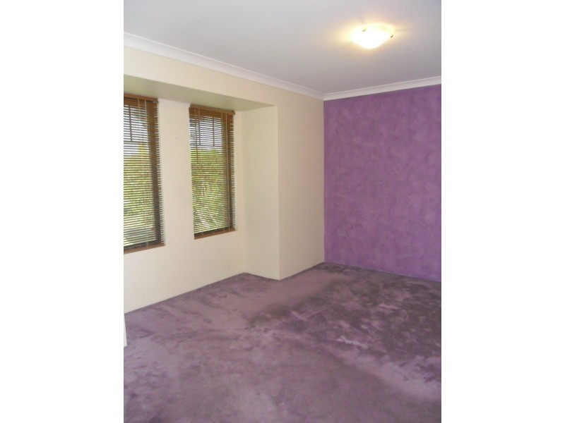 19 Vaucluse Cr, Ellenbrook WA 6069