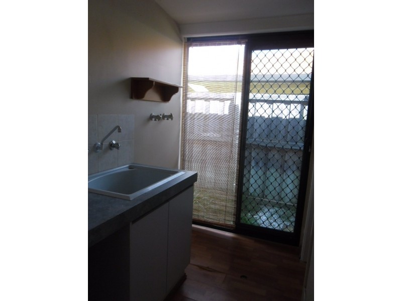 19 Vaucluse Cr, Ellenbrook WA 6069