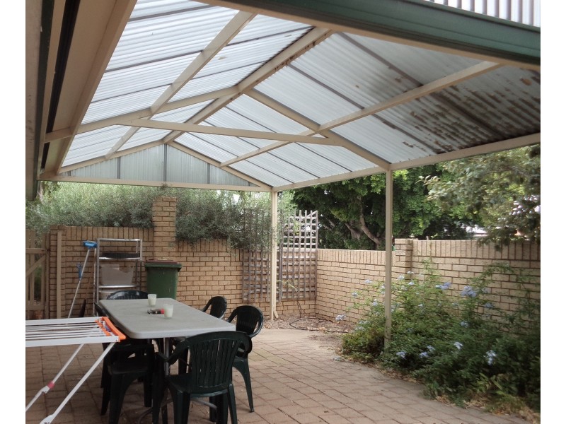 1/12 Fogerthorpe Cres, Maylands WA 6051