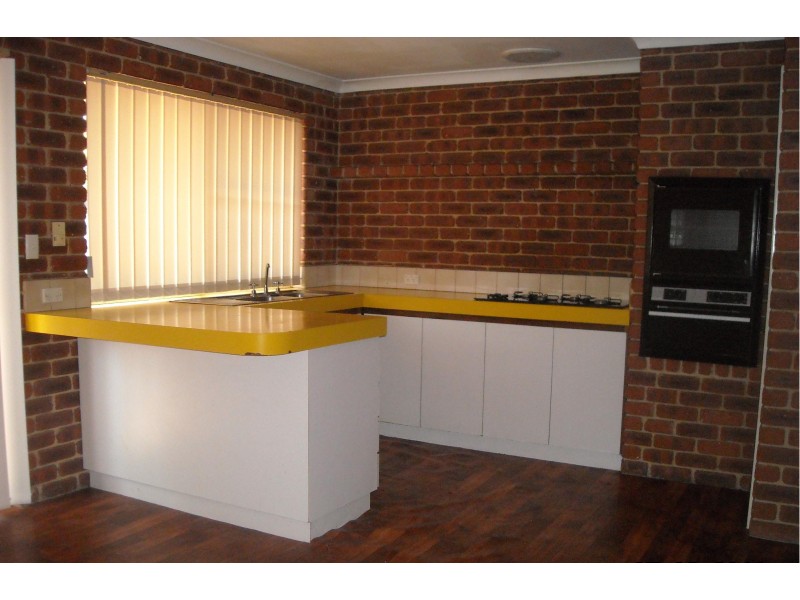 27 Maranon Crescent, Beechboro WA 6063
