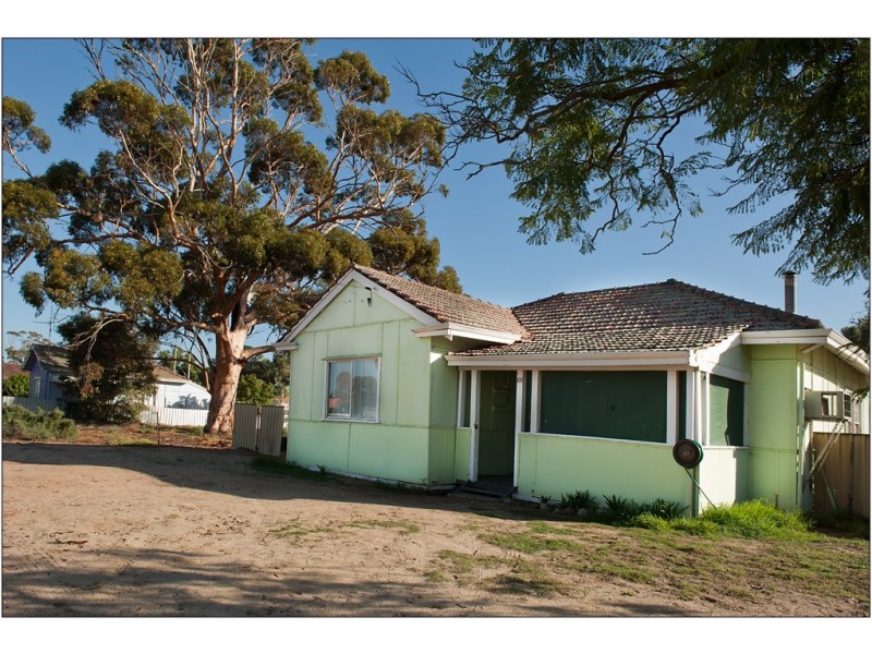 15 Shields Street, Tammin WA 6409