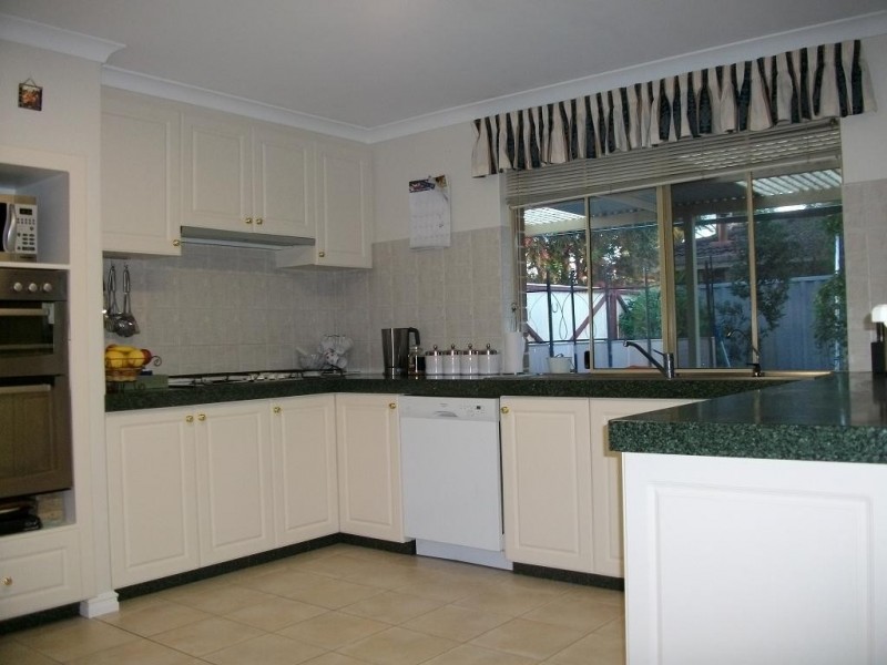 21 Addlewell Glen, Kiara WA 6054