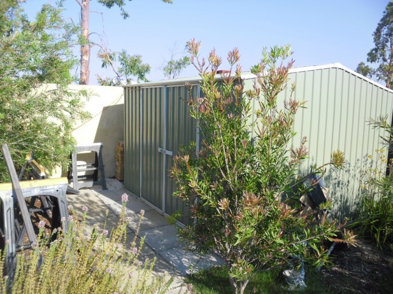 15 Larrawa Circle, Ellenbrook WA 6069